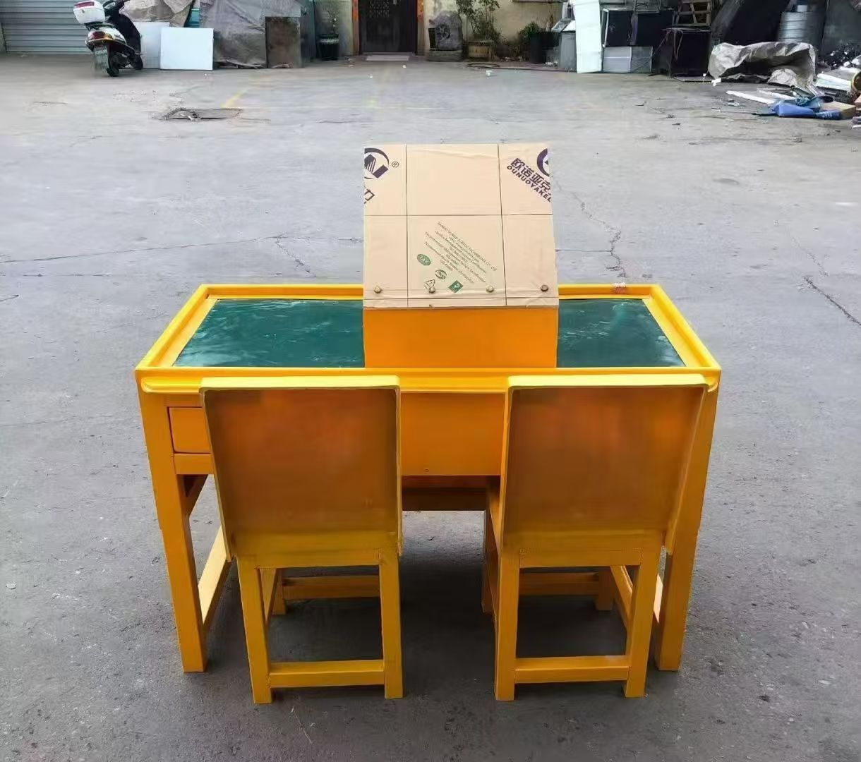北林防静电导通桌井下煤矿火工品发放桌：危险品流转的安全守护者